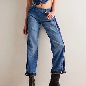 We The Free👖Moonlit Moto Two-Tone Blue Slim Bootcut Ankle Jeans. Size 28